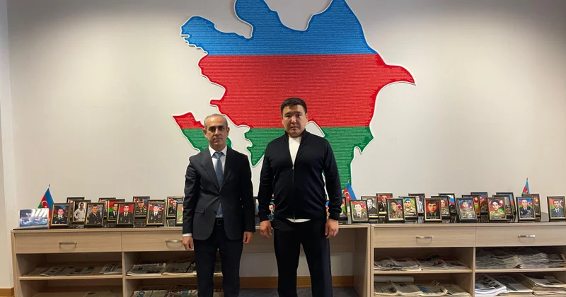 Almatı şəhərinin MKS nin direktor müavini Mərkəzi Elmi Kitabxananın qonağı olub