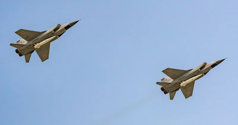 The Telegraph: Страны НАТО обсуждают возможность сбивать российские самолеты с ракетами на борту