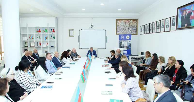 Dilçilik İnstitutunda professor İsmayıl Kazımovun 70 illik yubileyi qeyd edilib
