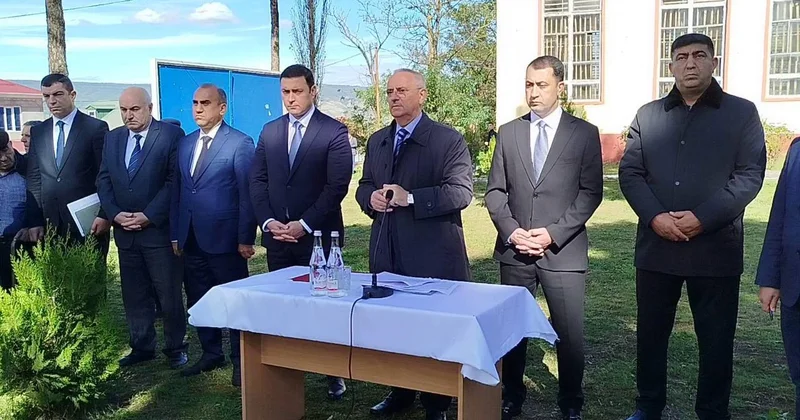Qusarın Həzrə kəndinin problemləri dinlənildi FOTO