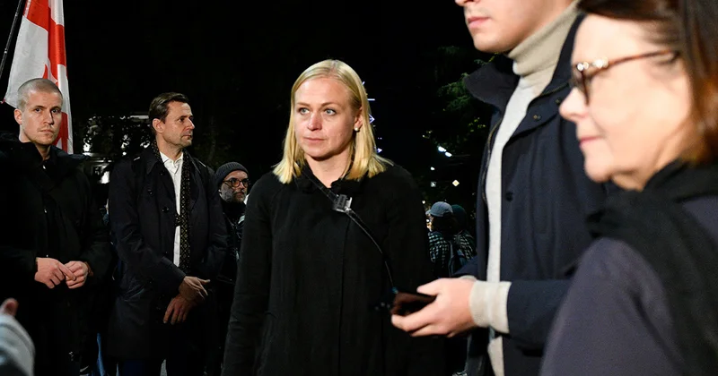 ATƏT rəhbəri Gürcüstandakı etiraz aksiyasına qatıldı: “Onların demokratiya, söz azadlığı və fundamental insan haqları hüququ var...“ FOTO