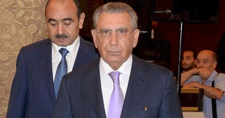 Keçmiş icra başçısı Ramiz Mehdiyevi təbrik etdi