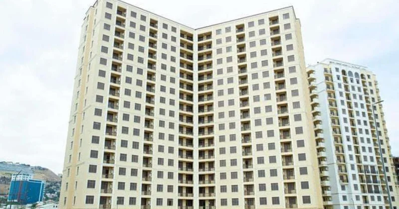 "Jurnalistlər binası"nda dəhşətli hadisə 25 yaşlı qız ad günündə öldü