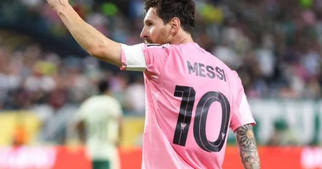 Messi gənc futbolçular üçün turnir təşkil edir