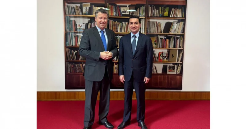 Hikmət Hacıyev Almaniya XİN in dövlət katibi ilə regional məsələləri müzakirə edib