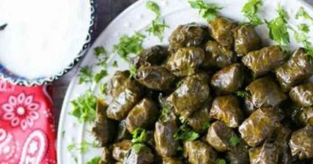 Ətlə qatığın birlikdə istehlakı zərərlidir? Ekspert AÇIQLADI