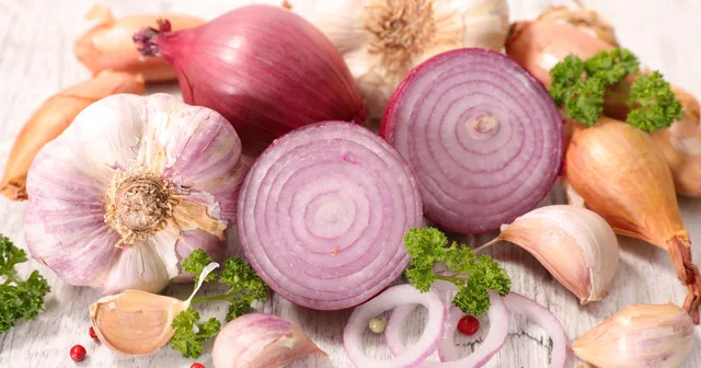 Soğan və sarımsaq ən yayılmış xərçəng növlərindən qoruyur