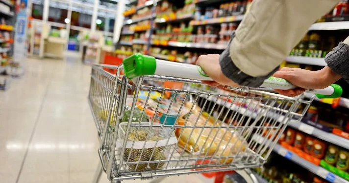 6 illik FƏRQ: 100 manata indi nə ala bilirik? MARAQLI STATİSTİKA