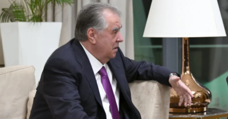 Emoməli Rəhmon: Çoxtərəfli əməkdaşlığın genişləndirilməsinin ardıcıl tərəfdarıyıq