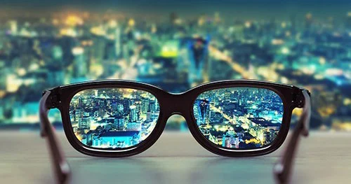 2050 ci ilə qədər Yer kürəsində yaşayanların yarısı eynək taxacaq