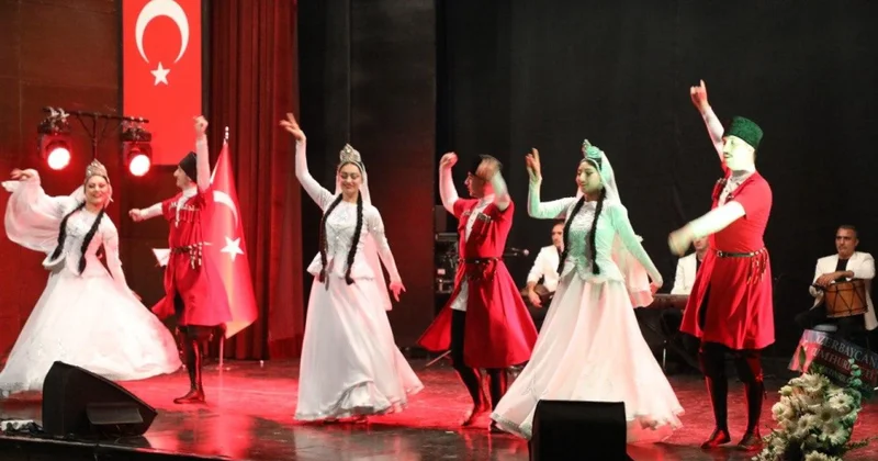 Qarsda “Azərbaycan incəsənət həftəsi”: Konsert və moda nümayişi
