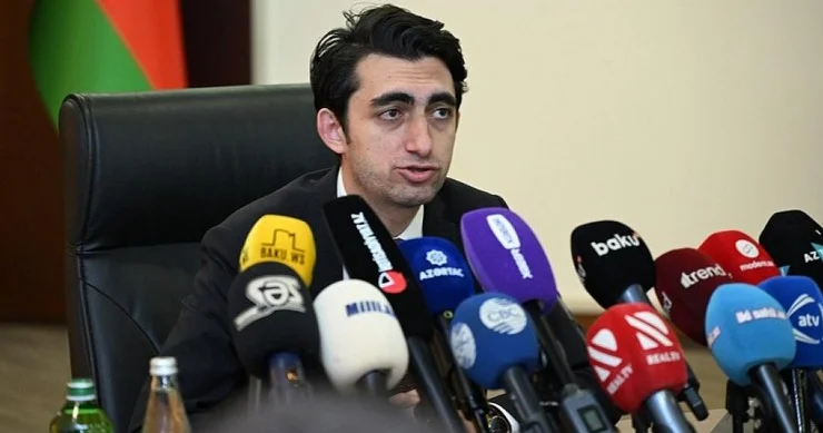 Gündəlik 20 min manatlıq pul köçürməsi şübhə doğura bilər AMB rəsmisi