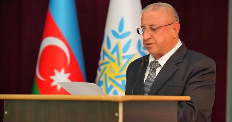 Vahid geyim tərzi təhsil müəssisəsində ümumi qaydalara münasibəti əks etdirir