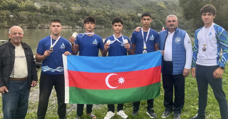 Kayak və kanoeçilərimiz beynəlxalq yarışda dörd medal qazanıblar FOTO