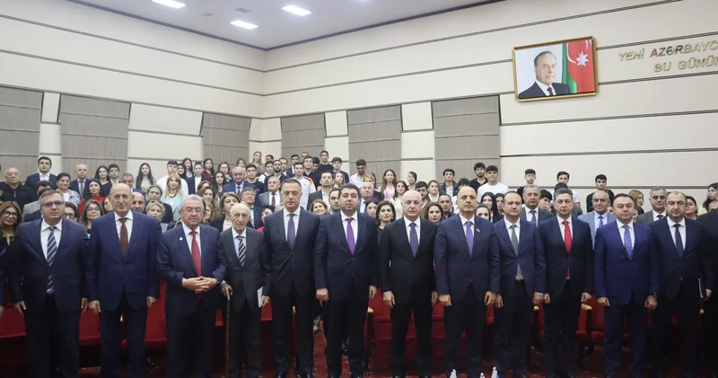 “23 il: milli maraqların qorunması və dövlətçilik strategiyası” FOTOLAR