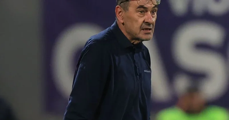 Sarri sıx oyun təqviminə görə UEFA və FIFA dan şikayət etməyə çağırdı