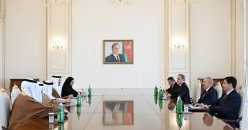 Prezident İlham Əliyev Bəhreynin xarici işlər nazirini qəbul edib