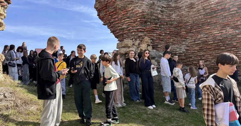 Ukraynalı uşaqlar Qəbələ Dövlət Tarix Bədii Qoruğundan xoş təəssüratlarla ayrılıblar