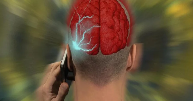 Mobil telefondan istifadə beyin xərçəngi riskini artırır? ARAŞDIRMA