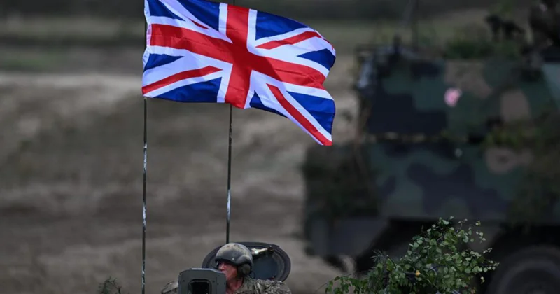 “The Telegraph”: Britaniyalıların yarısı öz ölkələri uğrunda döyüşmək istəmir