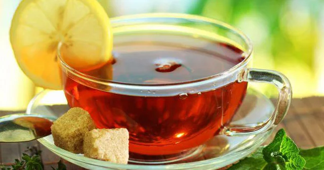 Gündə neçə stəkan çay içmək olar? Sutkalıq norma