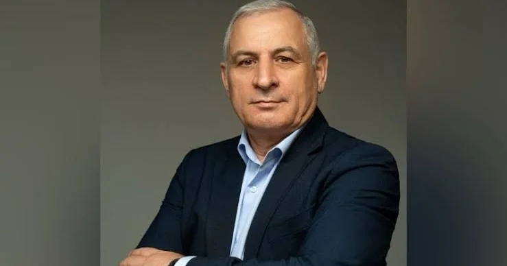 Susmaq heç nə deməmək deyil...