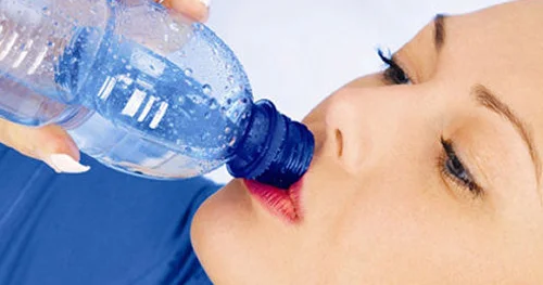 Plastik butulkaları təkrar istifadə etməyin! Bu çox təhlükəlidir!