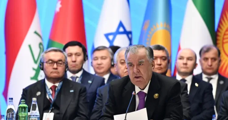 Yalnız qarşılıqlı ehtiram, hörmət və anlaşma ilə ortaq məqsədlərimizə nail ola bilərik Emoməli Rəhmon