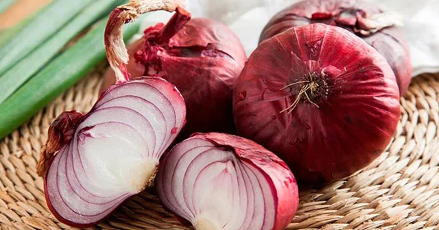 Qırmızı soğan suyu xərçəngdən qoruyurmuş
