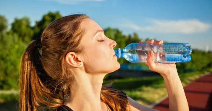 Plastik butulkada su içməyin Bu xəstəliklərə səbəb olur