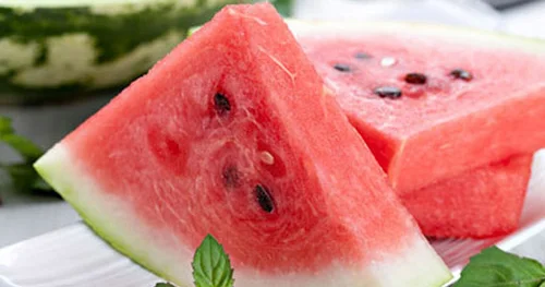 Qaraciyər və ürək üçün faydalı nəhəng giləmeyvə