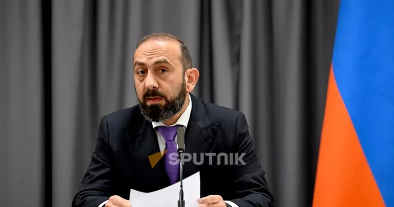 Армения не исключает обмена бывшими анклавами с Азербайджаном