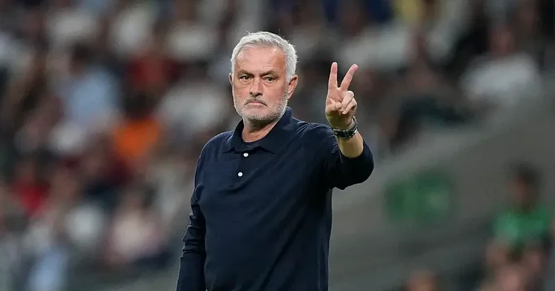 Joze Mourinyo Çempionlar Liqasında qələbə sayına görə Arsen Vengerə çatıb