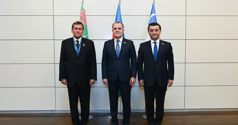 Azərbaycan Türkmənistan Özbəkistan üçtərəfli əməkdaşlığı müzakirə olunub FOTOLAR
