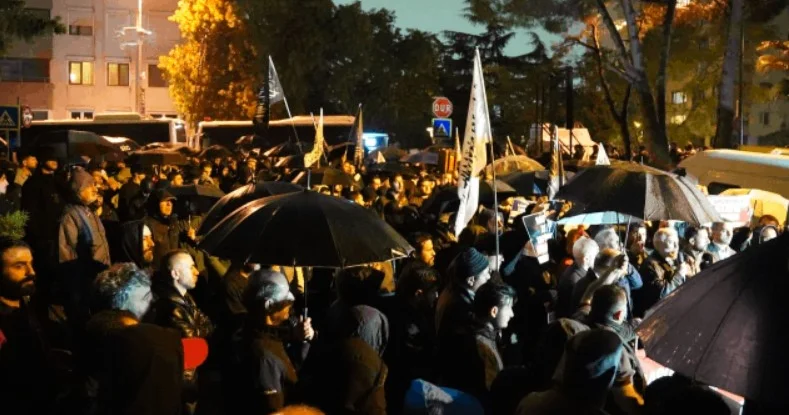 Azərbaycanın diplomatik korpusları önündəki aksiyalar nəyə xidmət edir...