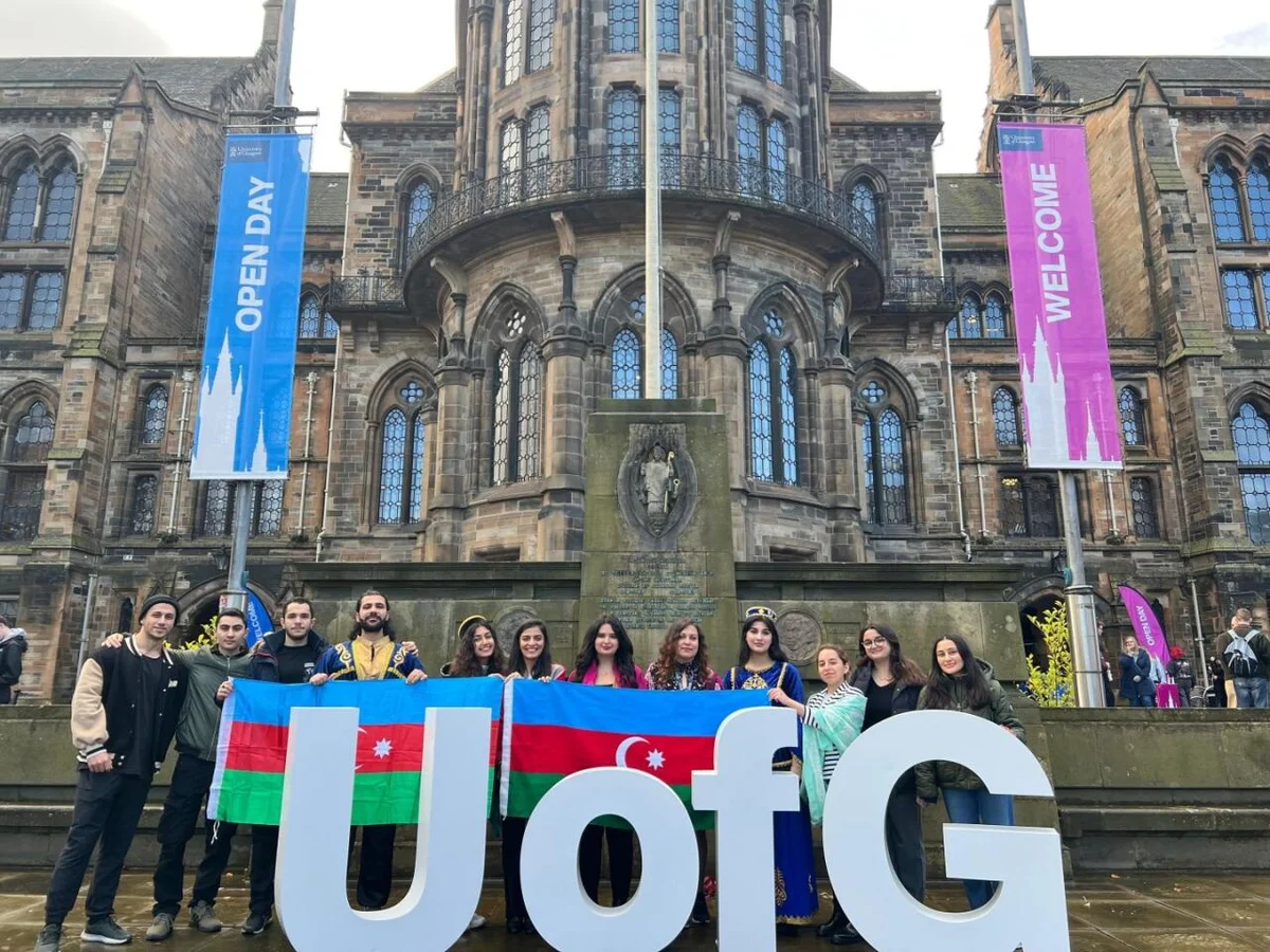 Şotlandiyanın “Arthur’s Seat” zirvəsində Azərbaycan bayrağı dalğalandırılıb FOTO