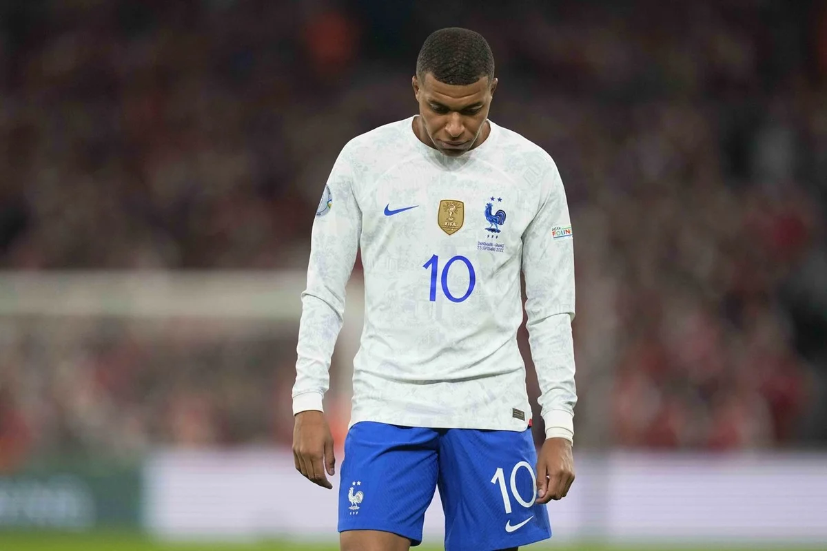 Mbappe çətin vəziyyətdədir, onu dəstəkləyirəm Didye Deşam