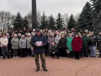 Kursk əhalisi Putinə müraciət etdi: “Lənətə gəlmiş müharibəni dayandır”VİDEO