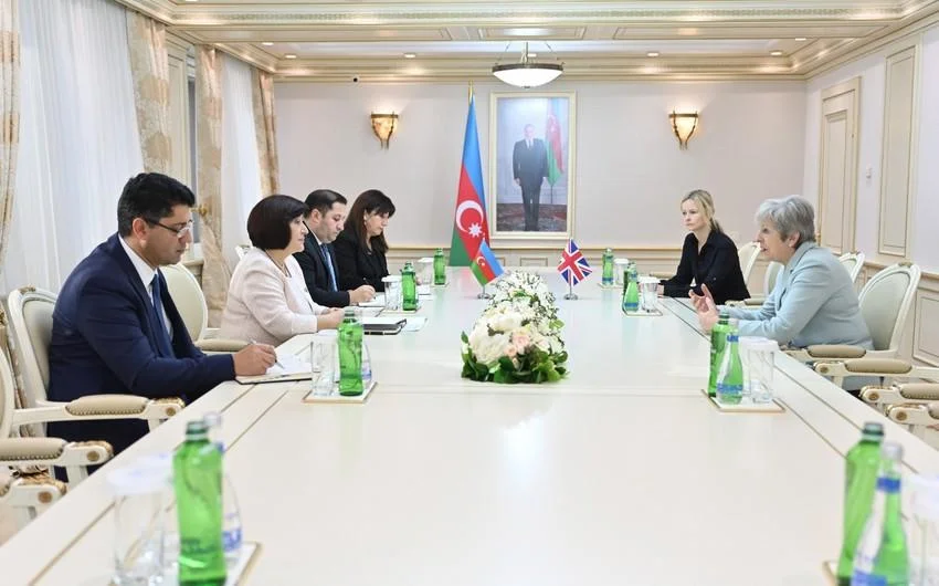 525ci qəzet Sahibə Qafarova Böyük Britaniyanın keçmiş baş naziri ilə görüşüb