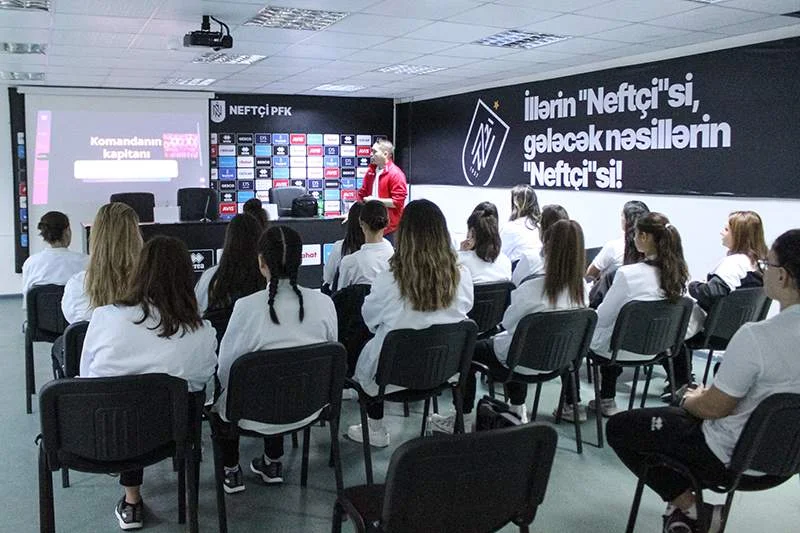 “Neftçi” üçün seminar