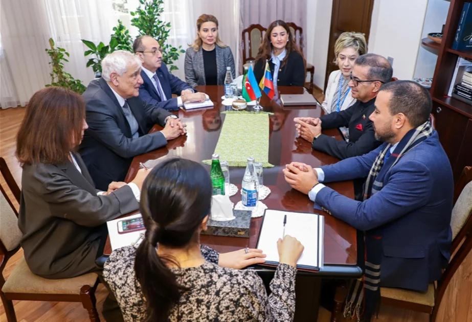 Venesuelanın ekososializm üzrə nazir müavini ADUnun qonağı olub AZƏRTAC