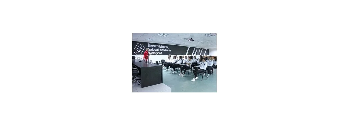 Neftçinin məşqçi və futbolçularına seminar keçdilər