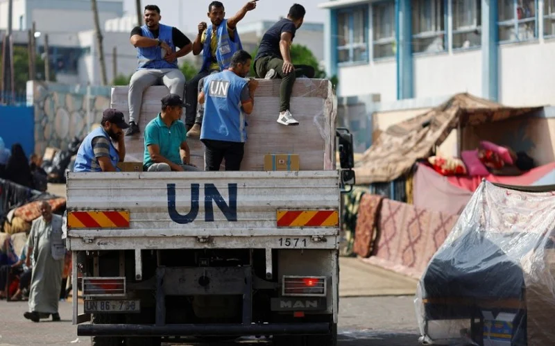 Qəzzada BMTnin humanitar yardım karvanına atəş açıldı