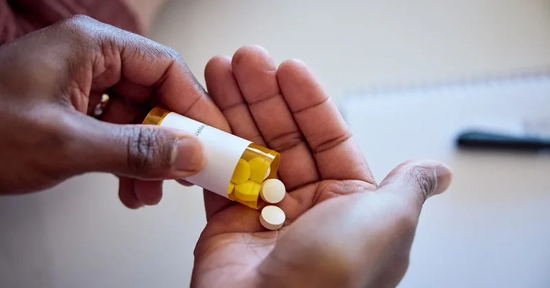 Z nəsli təhlükədə Antidepresantların qorxunc yan təsiri ortaya çıxdı!