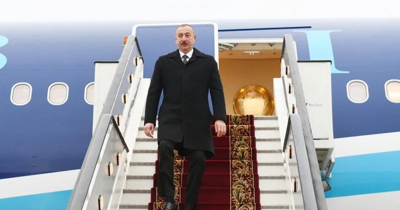 İlham Əliyev Mirziyoyevin dəvəti ilə Özbəkistana getdi