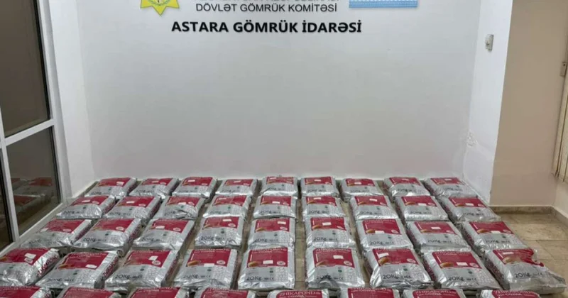 Азербайджанские таможенники перехватили почти полтонны героина фото