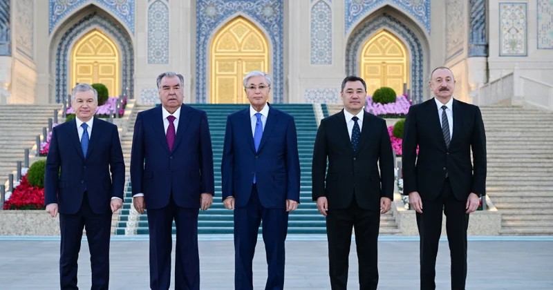 Prezident İlham Əliyev Daşkənddə İslam Sivilizasiyası Mərkəzi ilə tanış olub YENİLƏNƏCƏK