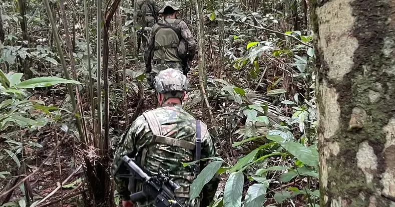 Kolumbiya Venesuela sərhədi yaxınlığında zərbələr endirdi