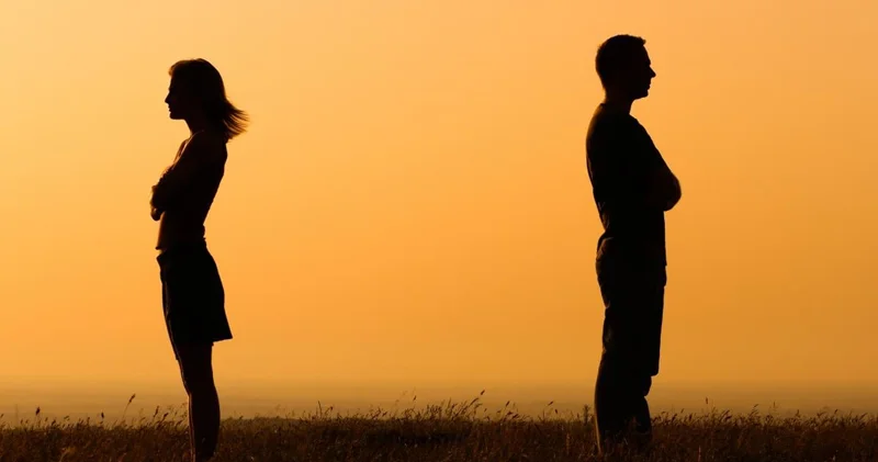 Müasir cütlüklər niyə daha tez ayrılır? Alimlər 4 səbəbi müəyyən edib