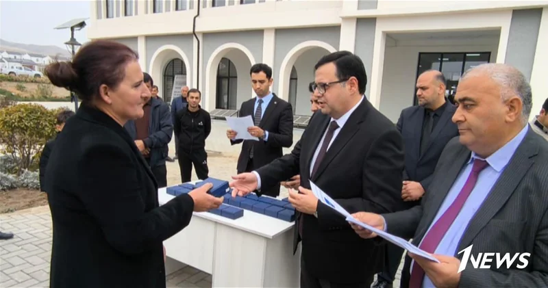 Вручены ключи от квартир еще 50 семьям из села Хыдырлы Агдамского района ФОТО